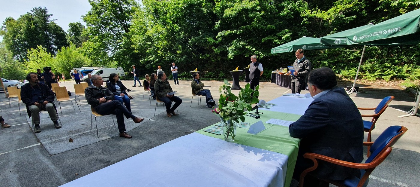 Slika 1: Otvoritev novinarske konference ob Tednu gozdov